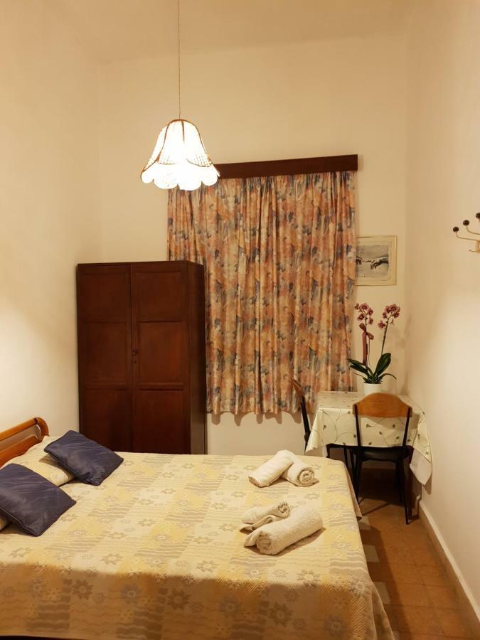 Ostello Trianon Paphos Esterno foto