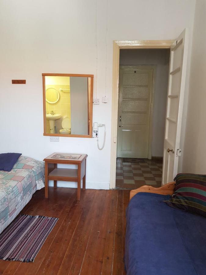 Ostello Trianon Paphos Esterno foto